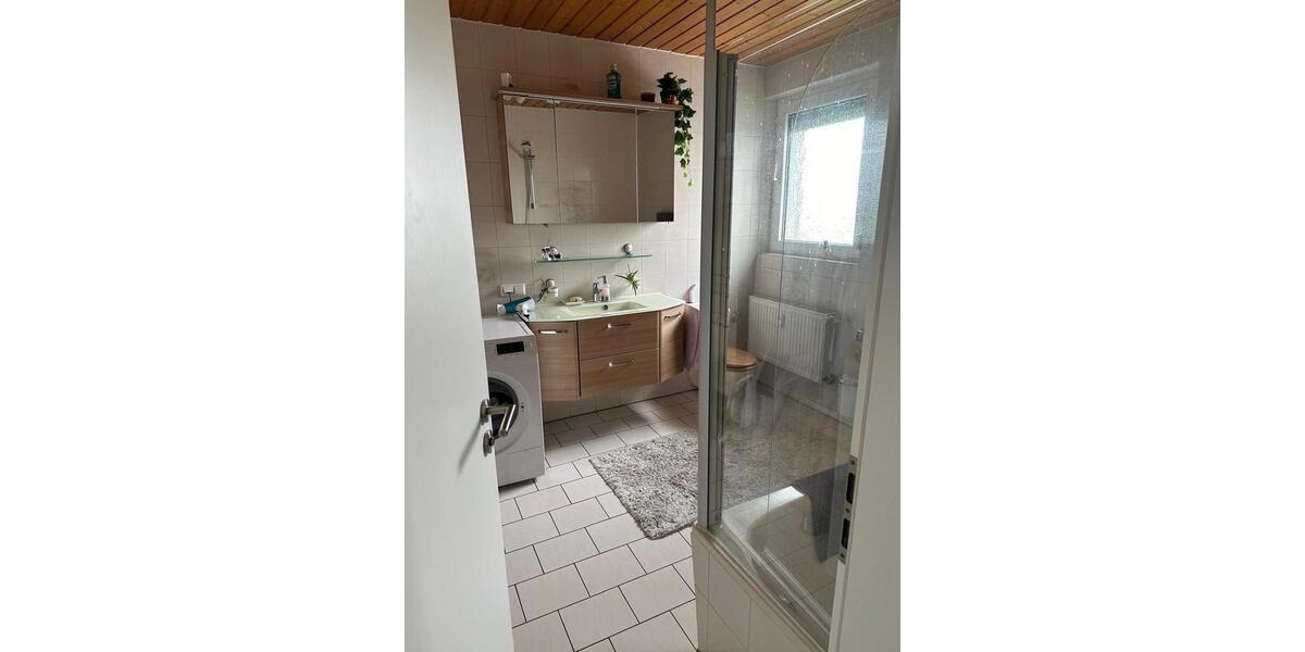 Erdgeschoßwohnung Weyhausen - 4 Zimmer, 126 m&sup2;, 950&euro; | Angebot:26413176
