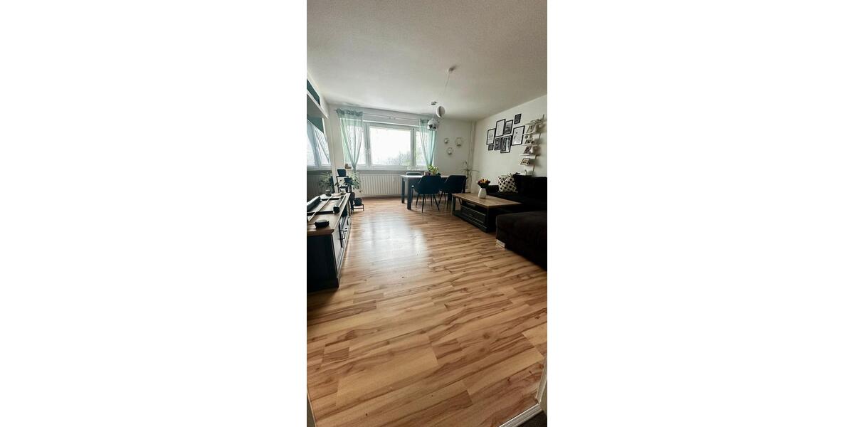 Erdgeschoßwohnung Wolfsburg - 3 Zimmer, 72 m&sup2;, 830&euro; | Angebot:26415865