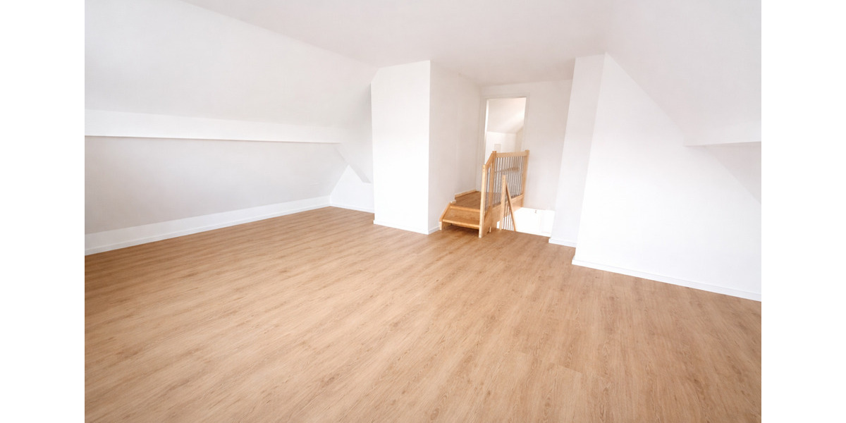 Maisonettenwohnung Schwülper - 4 Zimmer, 220 m&sup2;, 1.650&euro; | Angebot:25505790