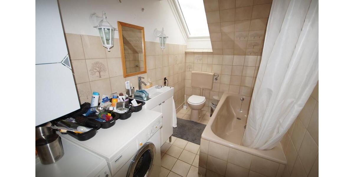 Dachgeschoßwohnung Braunschweig Westliches Ringgebiet - 3 Zimmer, 75 m&sup2;, 130.000&euro; | Angebot:26289318