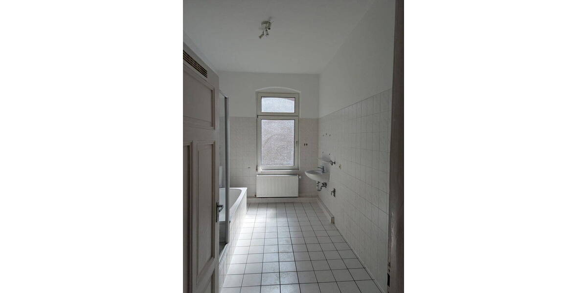 Etagenwohnung Helmstedt Emmerstedt - 4 Zimmer, 100 m&sup2;, 650&euro; | Angebot:26737400