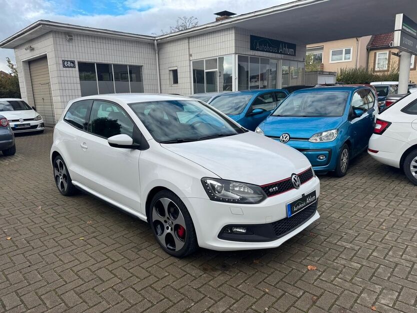 VW Polo 121.000 km 10.499 € Wolfenbüttel 38302