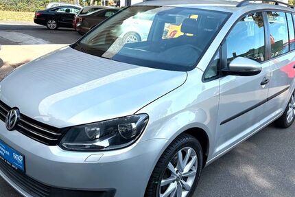 VW Touran 91.062 km 8.990 &euro; Königslutter 38154