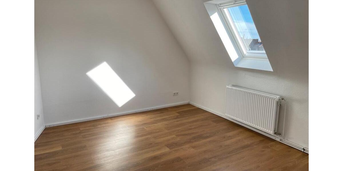 Dachgeschoßwohnung Braunschweig Lehndorf-Watenbüttel - 3 Zimmer, 58 m&sup2;, 580&euro; | Angebot:25598438