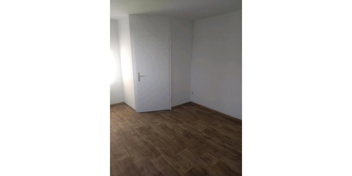 Etagenwohnung Vordorf - 4.5 Zimmer, 90 m&sup2;, 800&euro; | Angebot:26581878