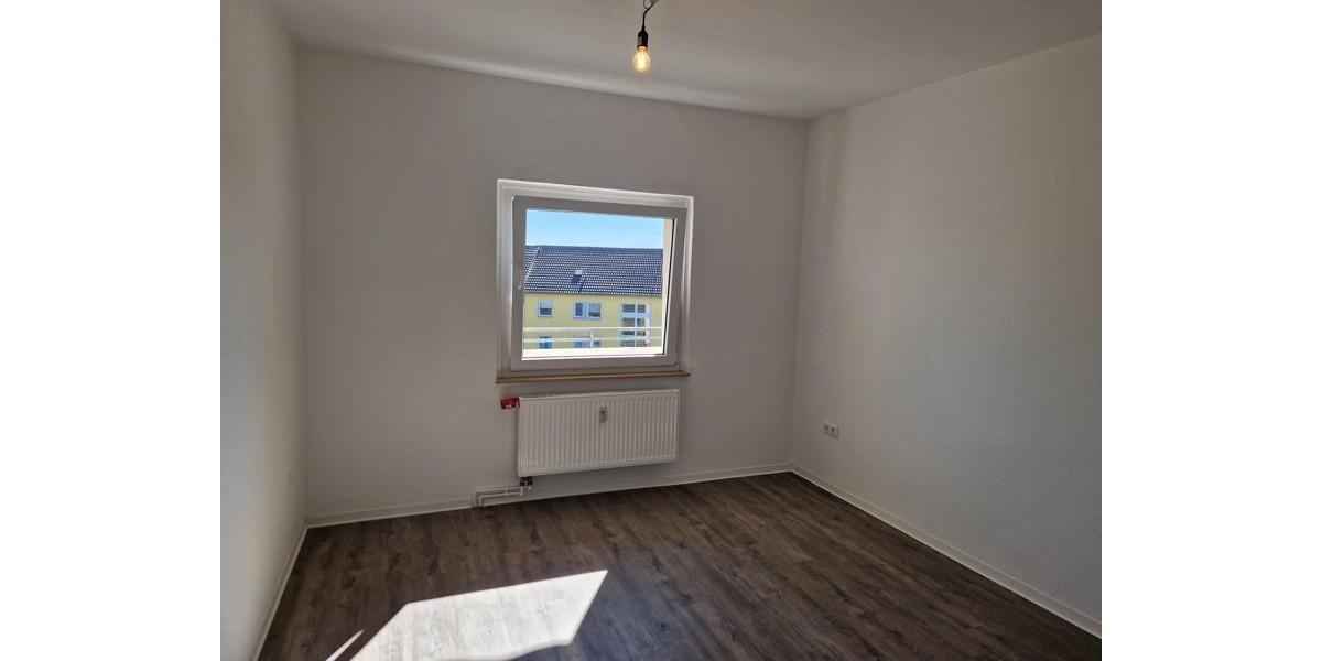 Etagenwohnung Braunschweig Broitzem - 3 Zimmer, 66 m&sup2;, 716&euro; | Angebot:22038005