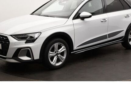 Audi A3 11.041 km 31.980 € Wolfsburg 38440