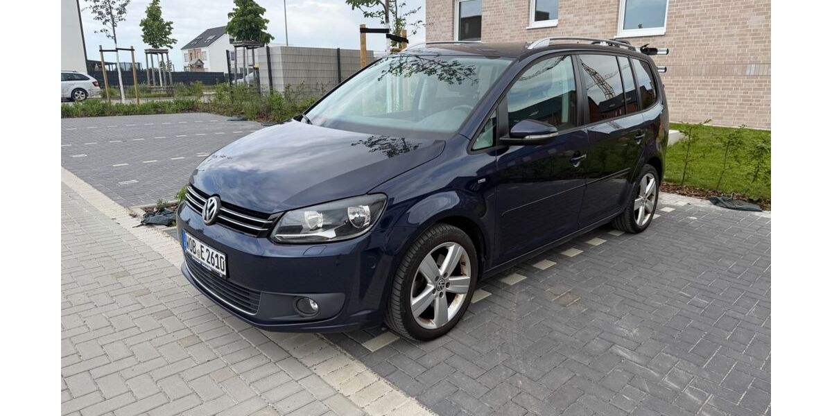 VW Touran 180.000 km 7.399 &euro; Wolfsburg 38446