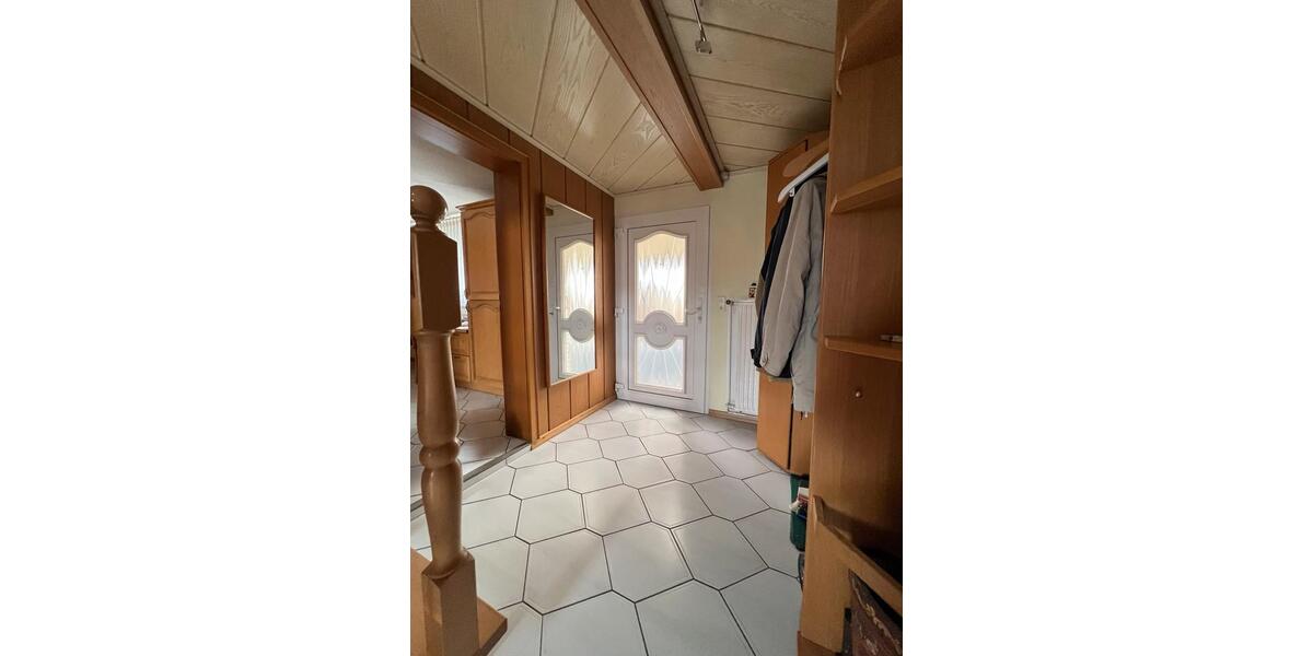 Mehrfamilienhaus, Wohnhaus Königslutter am Elm - 8.5 Zimmer, 240 m&sup2;, 210.000&euro; | Angebot:26019605