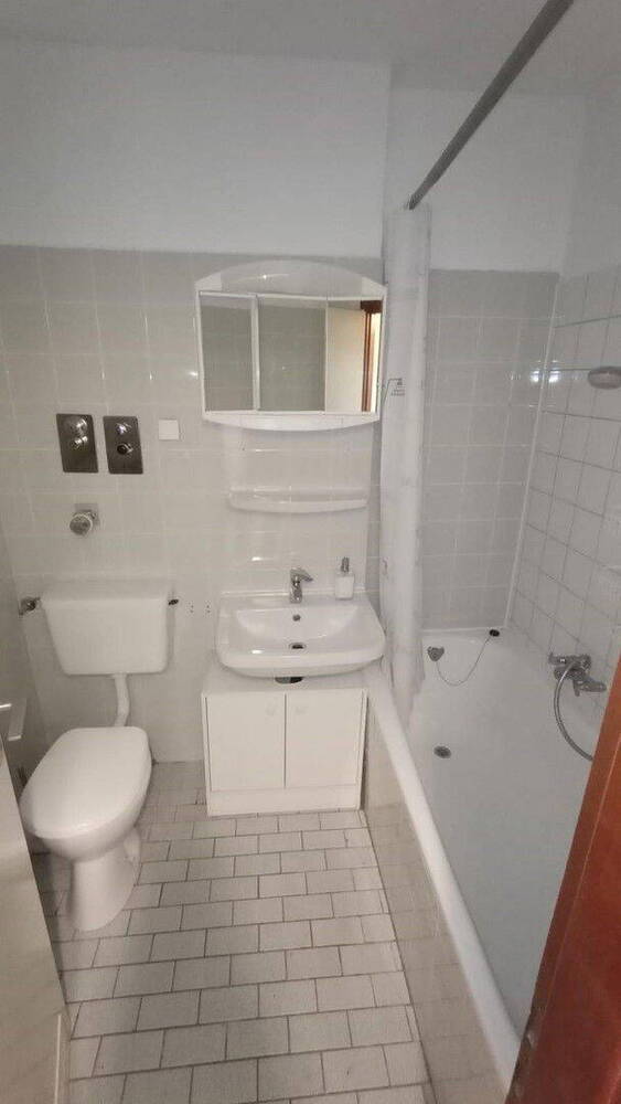 BEREITS VERMIETET aber ALTERNATIVEN ! - Apartment Stadtmitte + Küche + Balkon