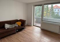 WG Zimmer mit Balkon in guter Lage zur TU