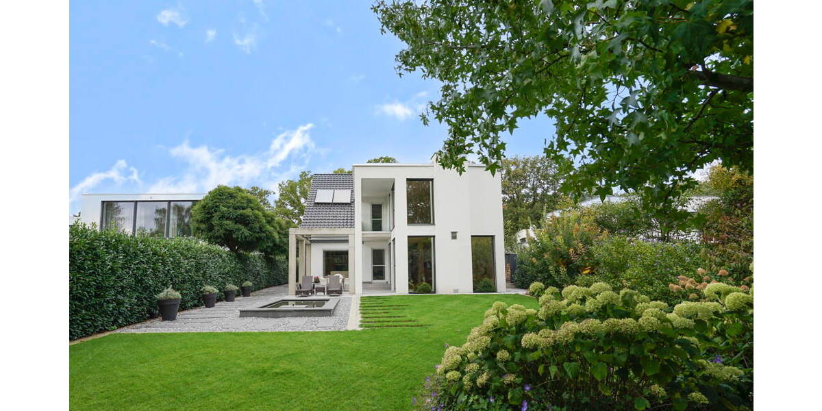 Eindrucksvolles Architektenhaus in exponierter Lage direkt am Naturschutzgebiet 6 zimmer