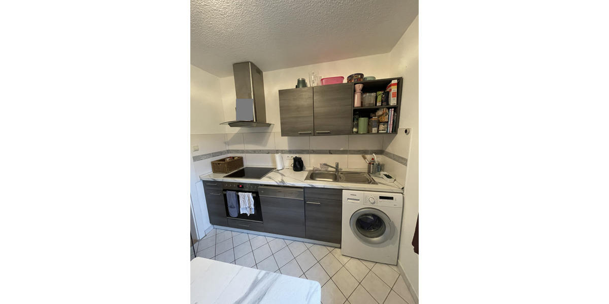 Helle 2-Zimmer-Wohnung mit EBK, Balkon und Stellplatz 2 zimmer