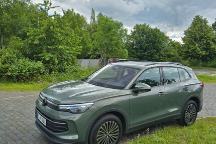 VW Tiguan 23.500 km 39.850 &euro; Braunschweig 38102
