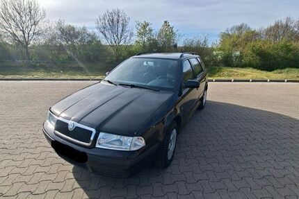Skoda Octavia 198.500 km 3.950 &euro; Lehre 38165