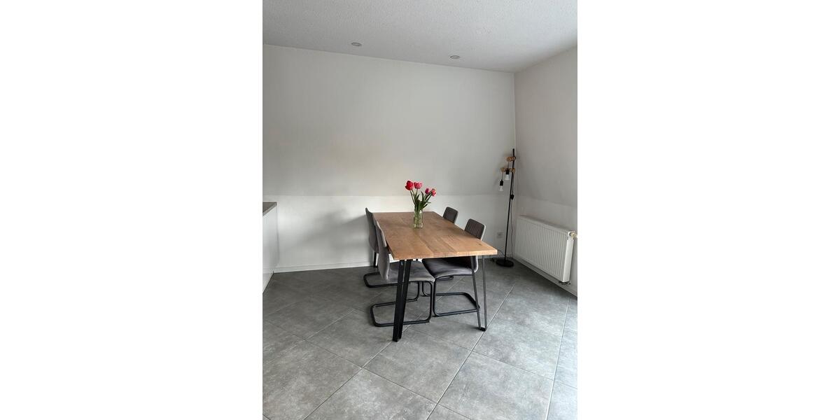 Etagenwohnung Wolfsburg Almke - 3 Zimmer, 85 m&sup2;, 950&euro; | Angebot:26279036