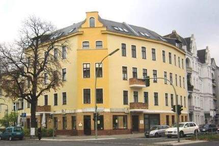 4,5 Zimmer komplett sanierter Altbau am Volkspark
