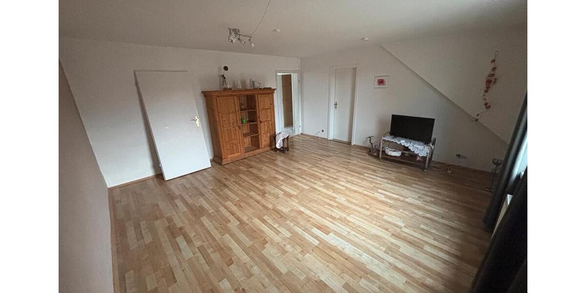 Dachgeschoßwohnung Meinersen - 2 Zimmer, 50 m&sup2;, 750&euro; | Angebot:26629478