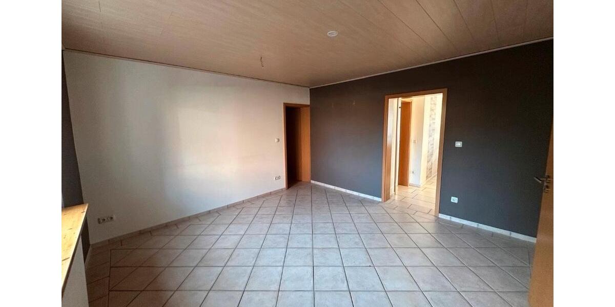 Einfamilienhaus Isenbüttel - 7 Zimmer, 195 m&sup2;, 350.000&euro; | Angebot:26038933