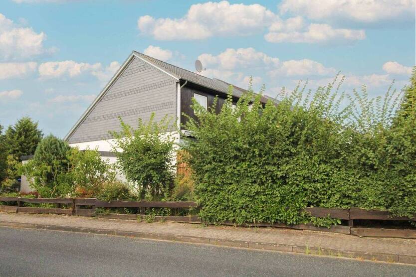 Gestalten - Wohlfühlen - Leben: Reihenendhaus mit schönem Garten in ruhiger Lage von Weyhausen