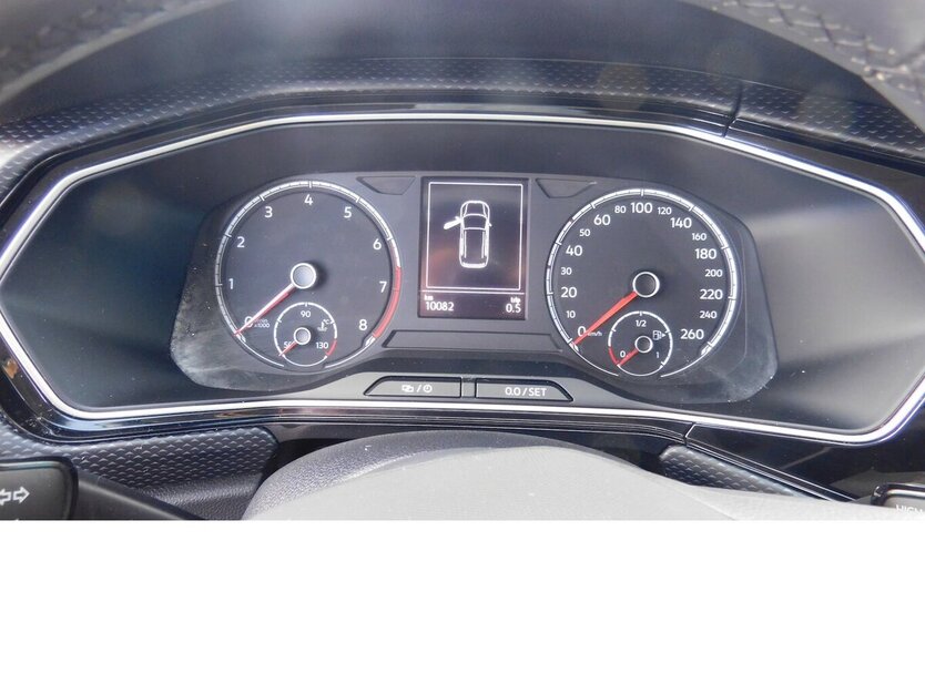 VW T-Cross 1.0 Life United BMT TSI Klima Navi 10.100 km 17.990 € Vordorf 38533