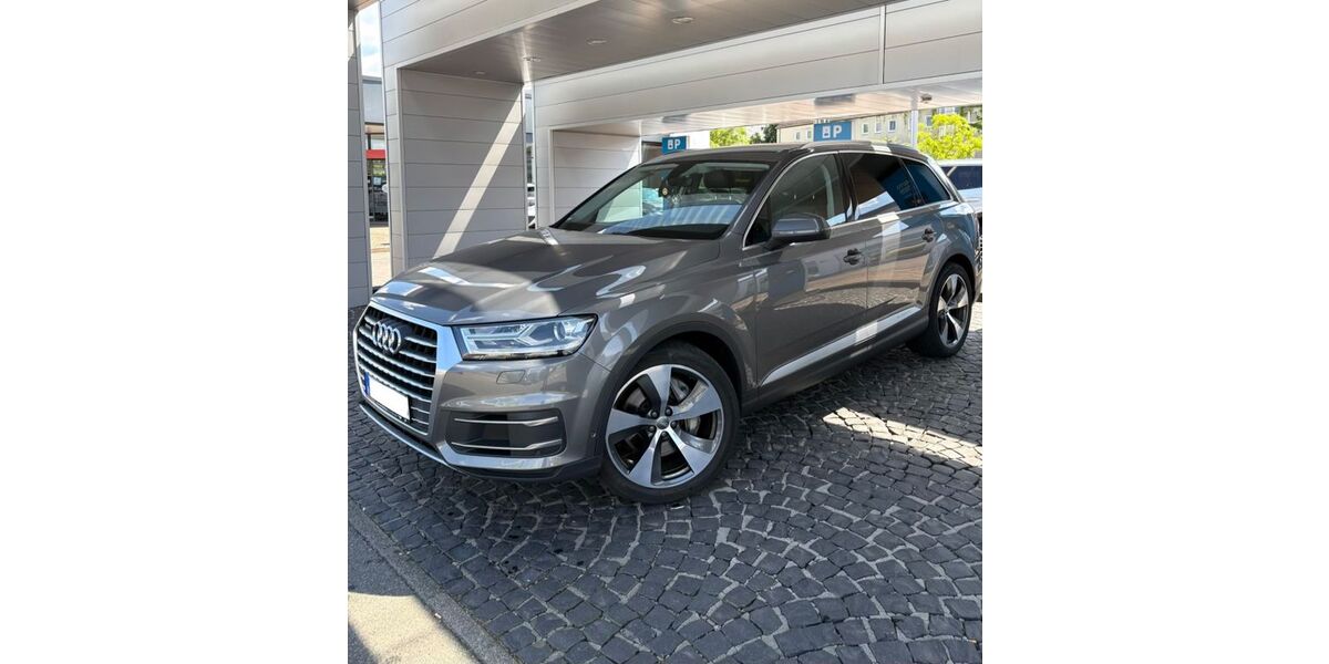 Audi Q7 190.000 km 29.300 &euro; Wolfsburg 38440