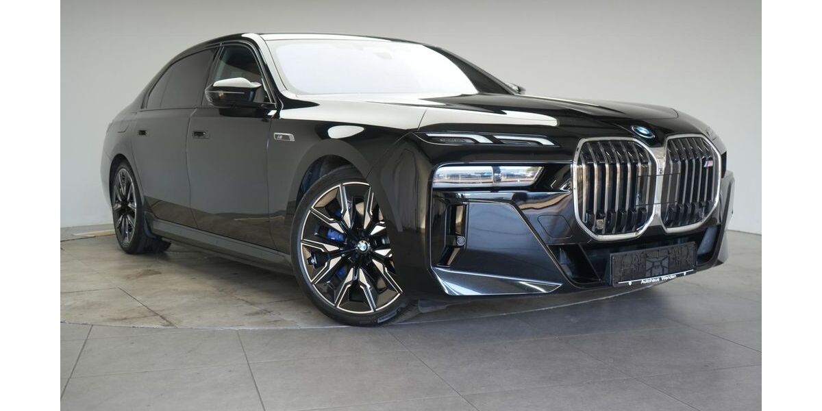 BMW i7 65.000 km 97.990 &euro; Braunschweig 38110