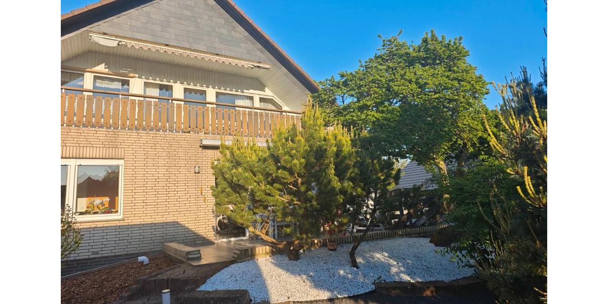 Erdgeschoßwohnung Wolfsburg Ehmen - 7 Zimmer, 200 m&sup2;, 1.250&euro; | Angebot:26154415