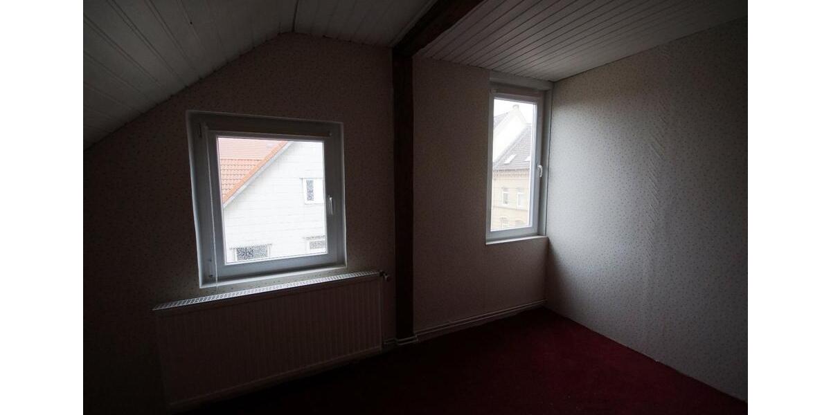 Dachgeschoßwohnung Braunschweig Westliches Ringgebiet - 3 Zimmer, 75 m&sup2;, 130.000&euro; | Angebot:26289318