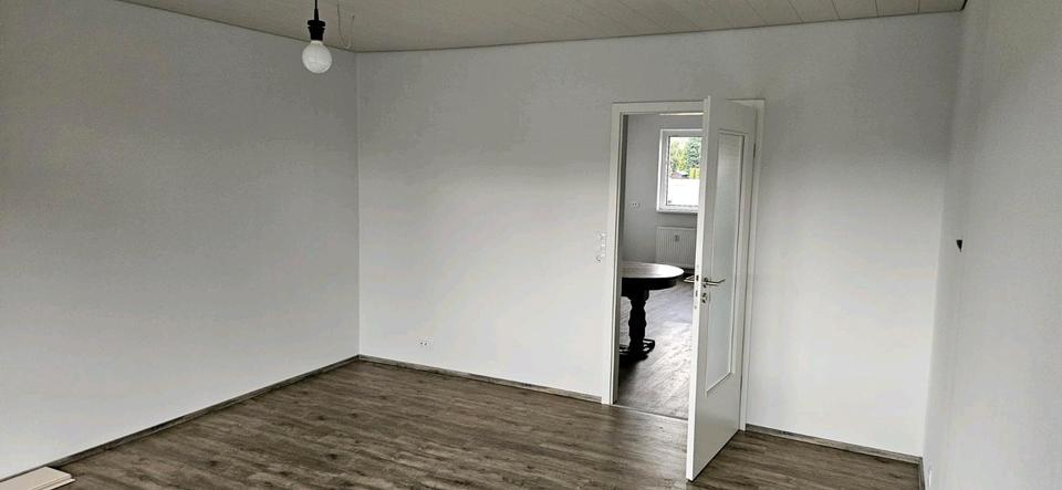 Dachgeschoßwohnung Ribbesbüttel - 2.5 Zimmer, 80 m&sup2;, 650&euro; | Angebot:25173466