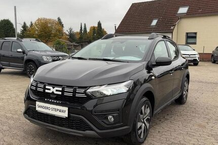 Dacia Sandero 2.865 km 18.290 &euro; Braunschweig 38112