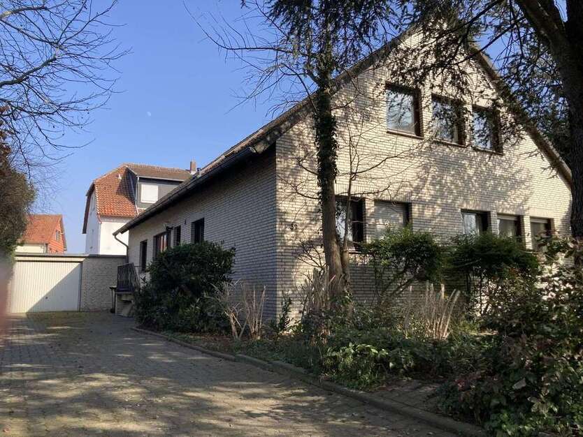 Haus zum Kaufen in Wolfenbüttel 430.000 € 194 m²