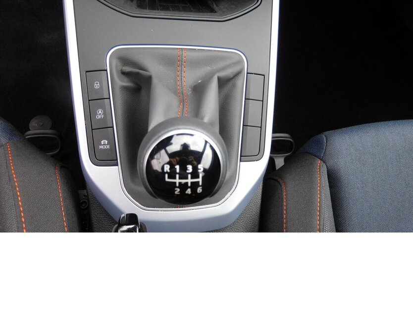 Seat Arona 1.0 FR-Line TSI BMT Navi Klima Alu 8.500 km 17.990 € Vordorf 38533