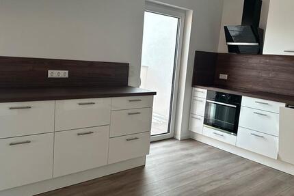 Wohnung Rühen - 3 Zimmer, 100 m&sup2;, 1.000&euro; | Angebot:25352633