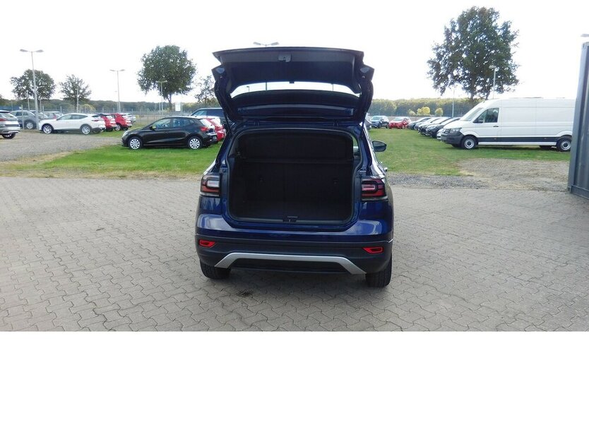 VW T-Cross 1.0 Life United BMT TSI Klima Navi 10.100 km 17.990 € Vordorf 38533