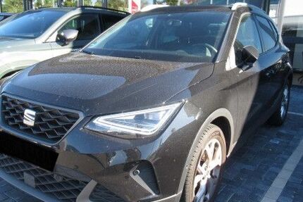 Seat Arona 27.650 km 18.690 &euro; Wolfsburg 38440