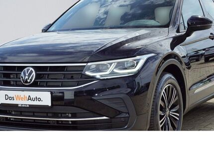 VW Tiguan 97.350 km 24.950 &euro; Braunschweig 38108