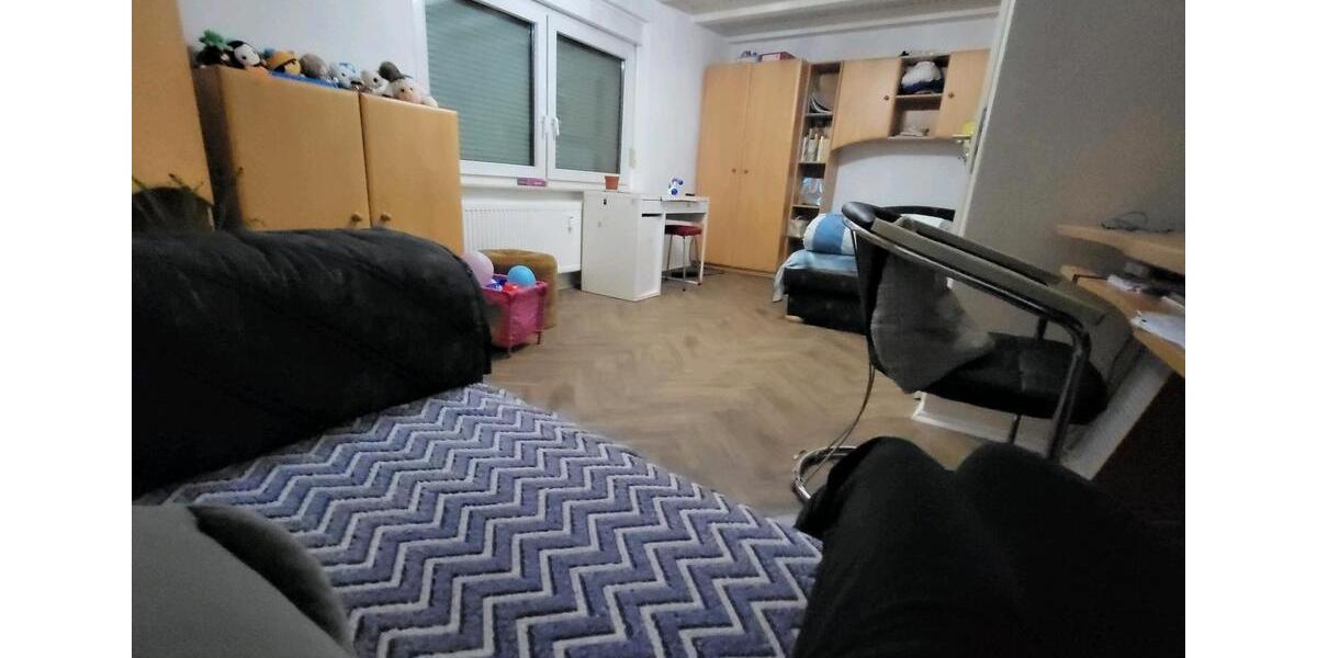 Dachgeschoßwohnung Wesendorf - 3 Zimmer, 90 m&sup2;, 630&euro; | Angebot:25052306