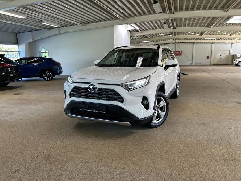 RAV 4