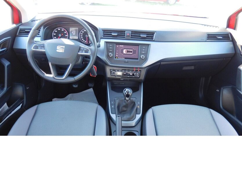 Seat Arona 1.0 Style Beats TSI BMT Klima Navi Alu 31.900 km 15.990 € Vordorf 38533