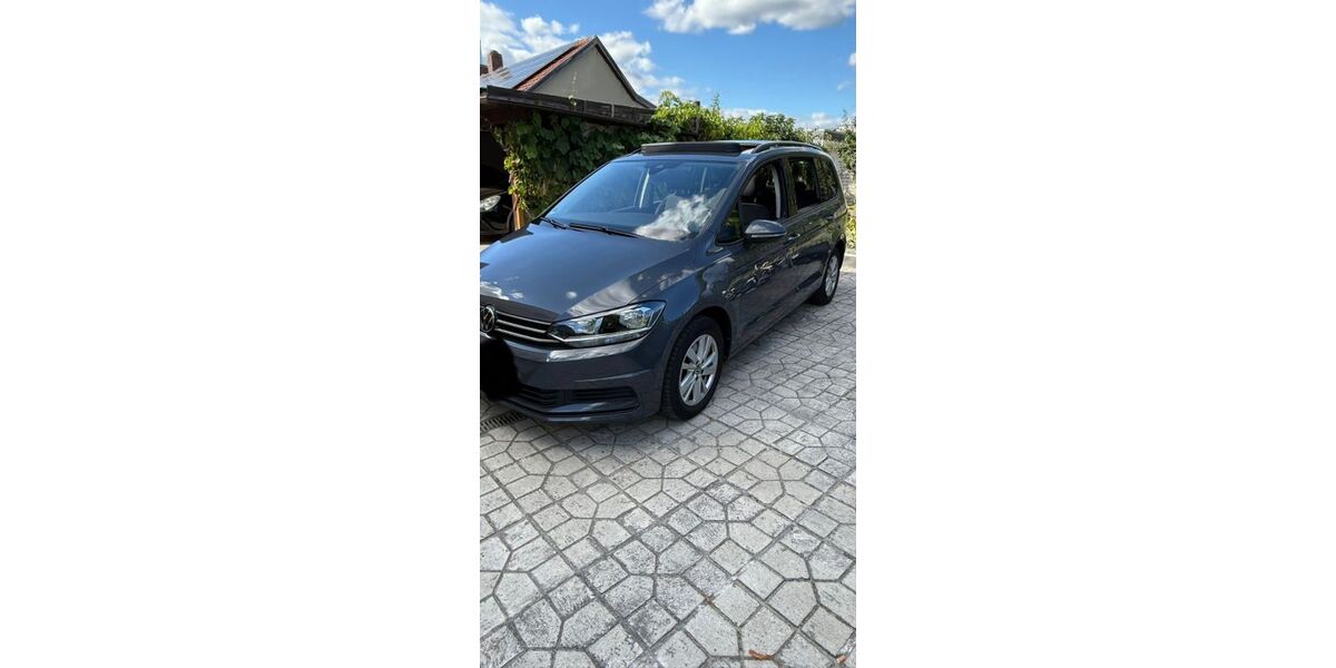 VW Touran 20.300 km 26.000 &euro; Wolfsburg 38448