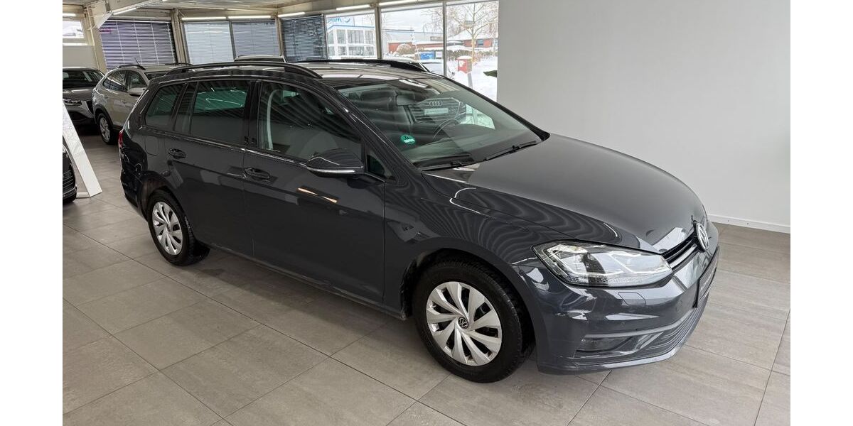 VW Golf 160.000 km 8.790 &euro; Braunschweig 38116