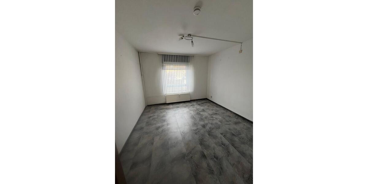 Erdgeschoßwohnung Wolfsburg Detmerode - 3 Zimmer, 75 m&sup2;, 180.000&euro; | Angebot:26174015