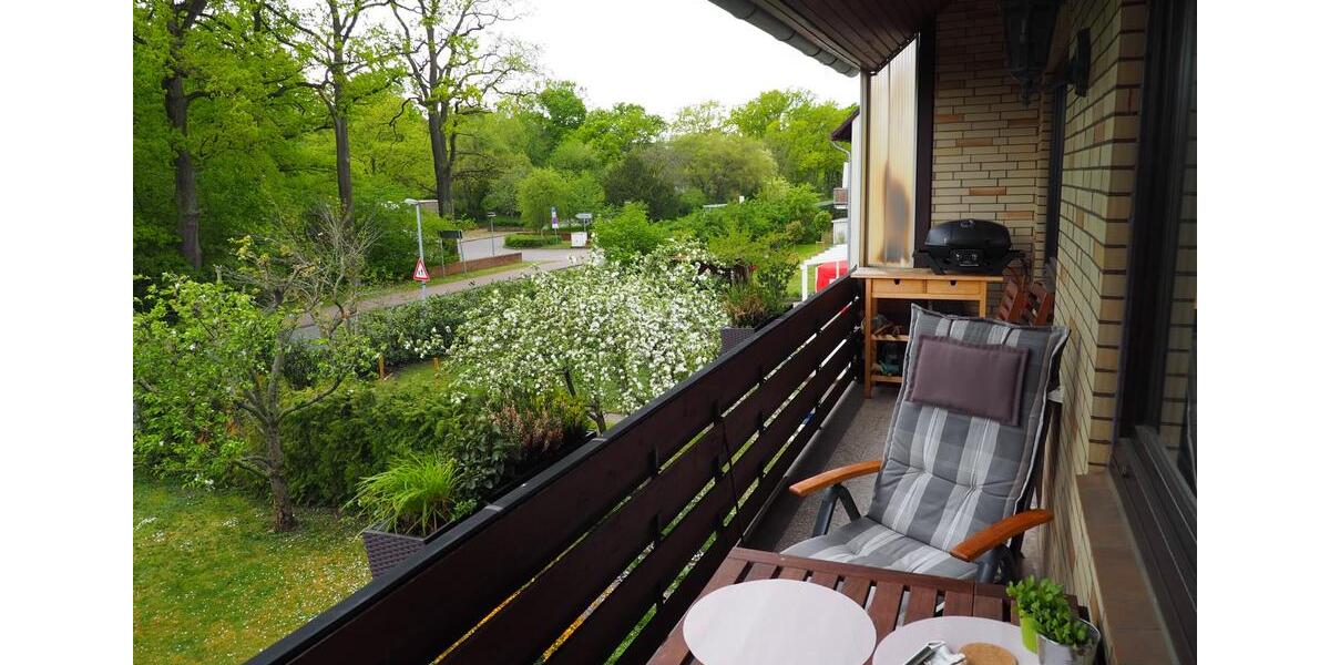Helle 3–Zimmer-Wohnung mit Balkon und Garten 3 zimmer