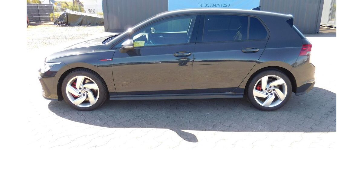 VW Golf 25.600 km 24.990 &euro; Vordorf 38533