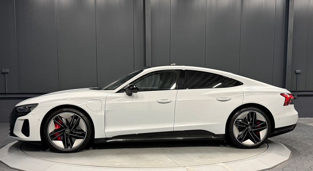 Audi RS e-tron GT 52.750 km 65.890 &euro; Helmstedt 38350