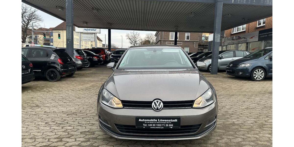 VW Golf 73.500 km 12.800 € Braunschweig 38114