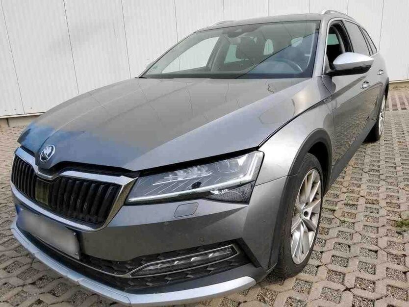 Skoda Superb 150.000 km 23.990 € Braunschweig 38110
