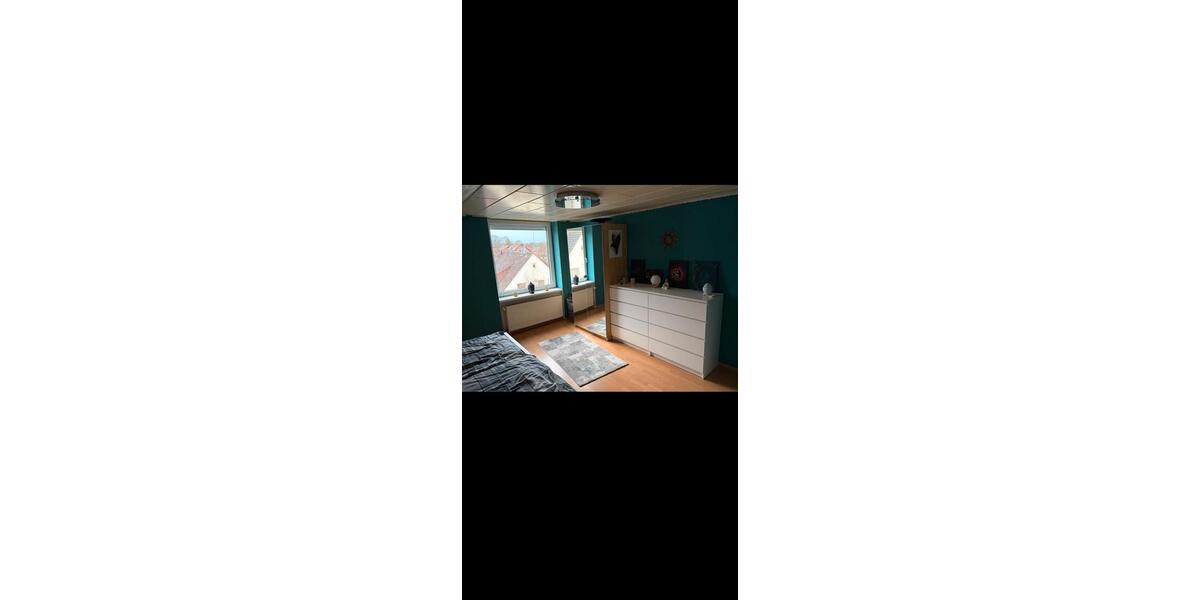Dachgeschoßwohnung Leiferde - 2.5 Zimmer, 70 m&sup2;, 640&euro; | Angebot:25919893
