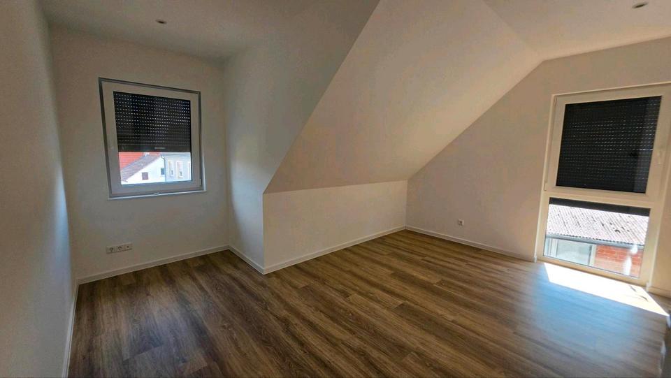 Dachgeschoßwohnung Velpke - 3 Zimmer, 72 m&sup2;, 800&euro; | Angebot:26652763